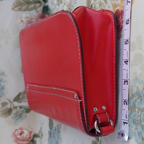 Vintage Kate Spade Red Leather Crossbody Camera Bag with Front Flap - Picture 7 of 16